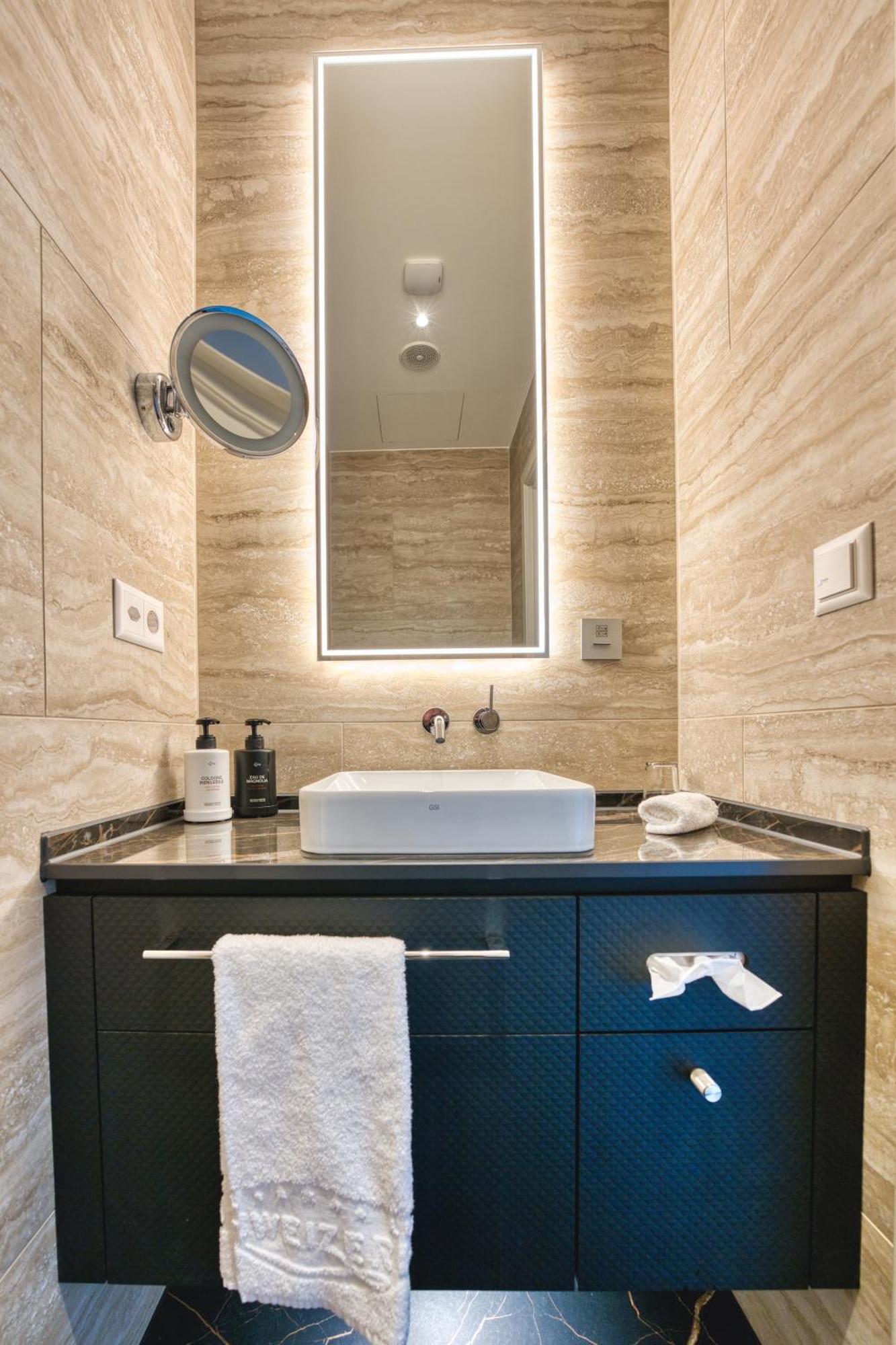 Hotel Schweizerhof 5*